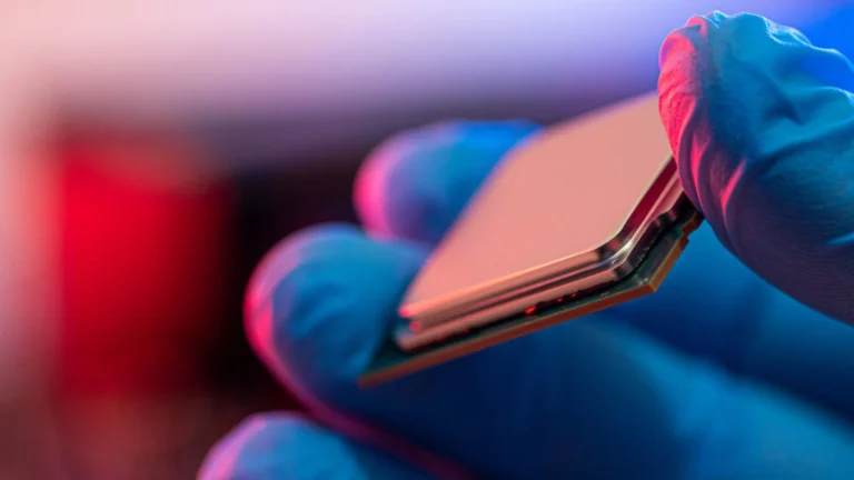 A hidden atomic gap in 2D materials may limit chip scaling.