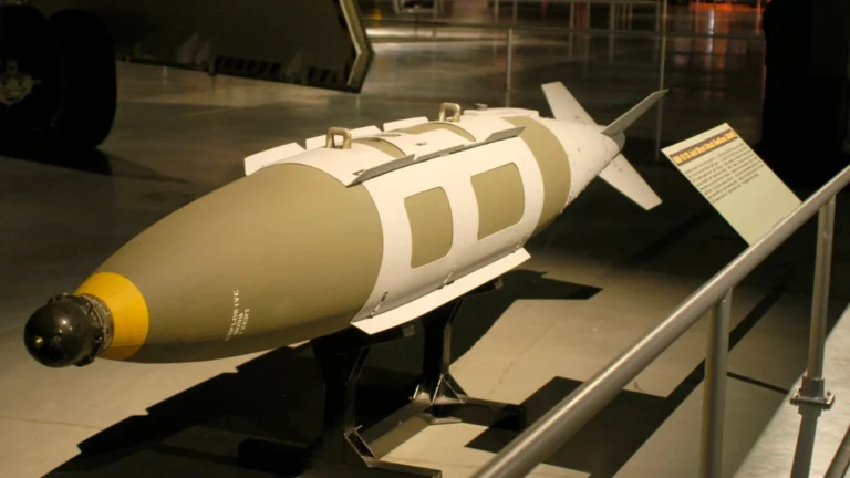 JDAM-LR weapon