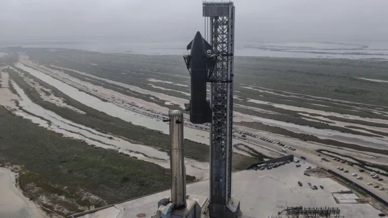 SpaceX Stacks Starship V3 Ahead of Flight 12 as NASA Moon Mission Timeline Nears