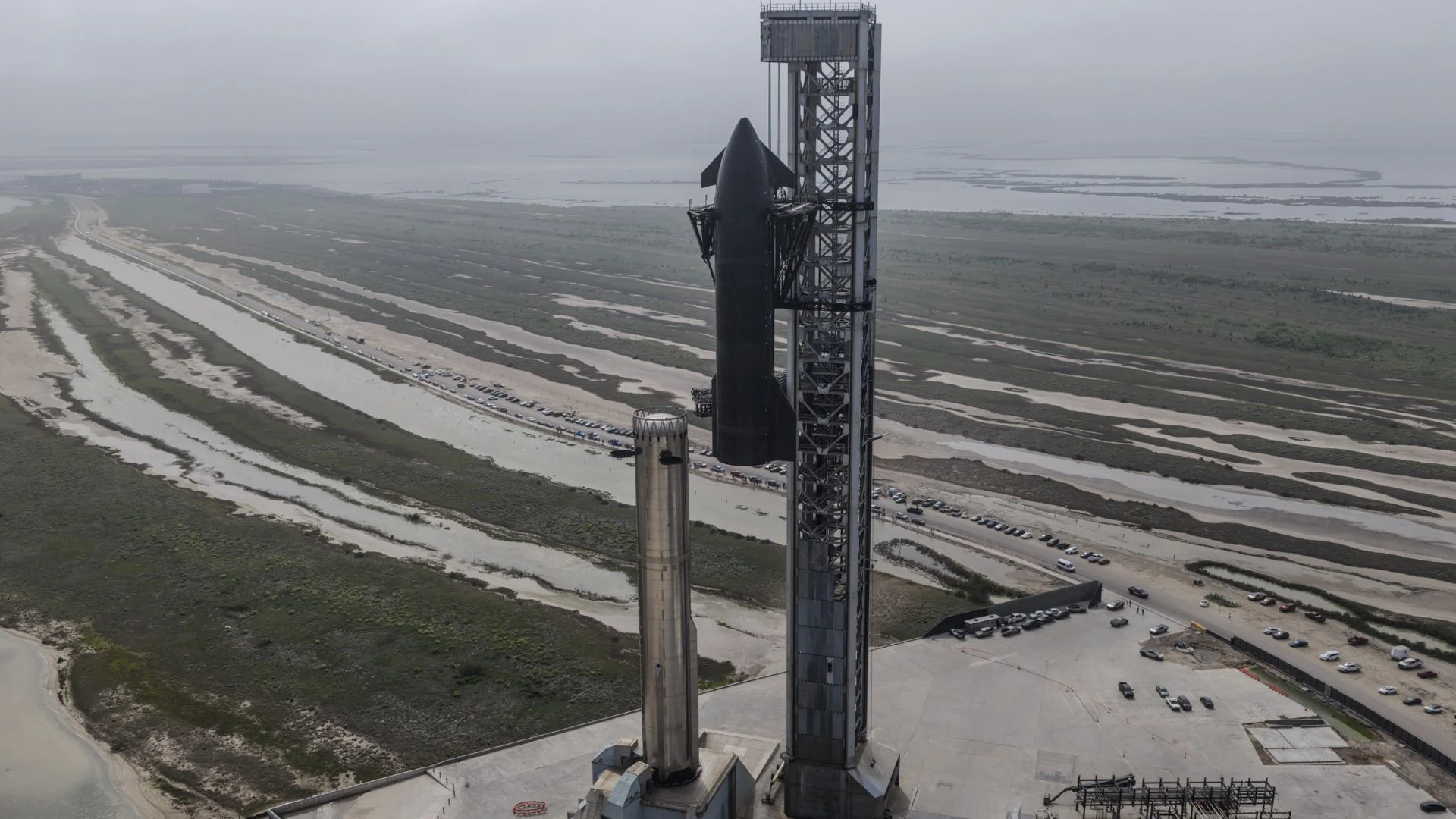 SpaceX Stacks Starship V3 Ahead of Flight 12 as NASA Moon Mission Timeline Nears