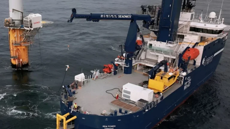 offshore charging system for electric ships