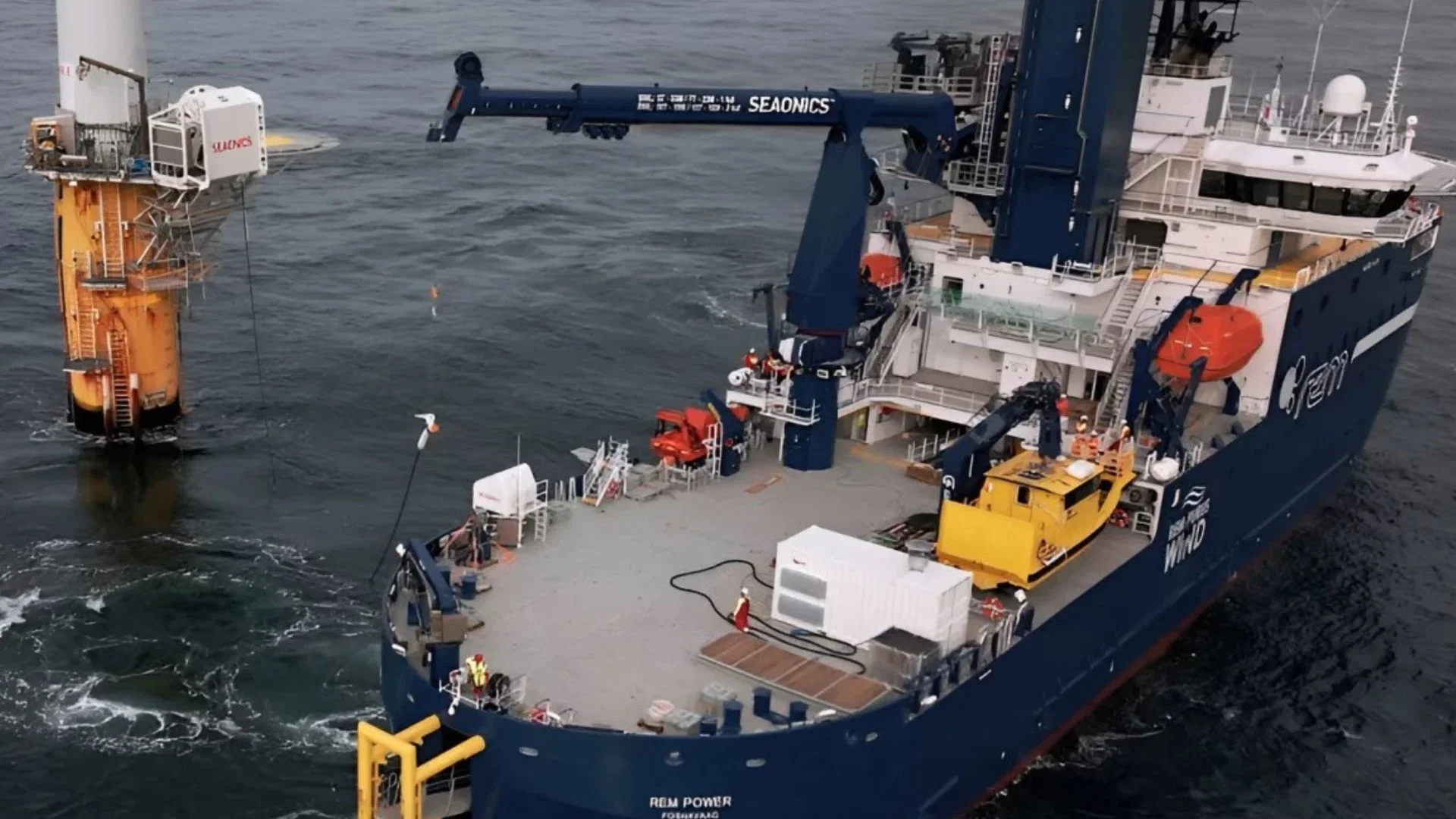 offshore charging system for electric ships