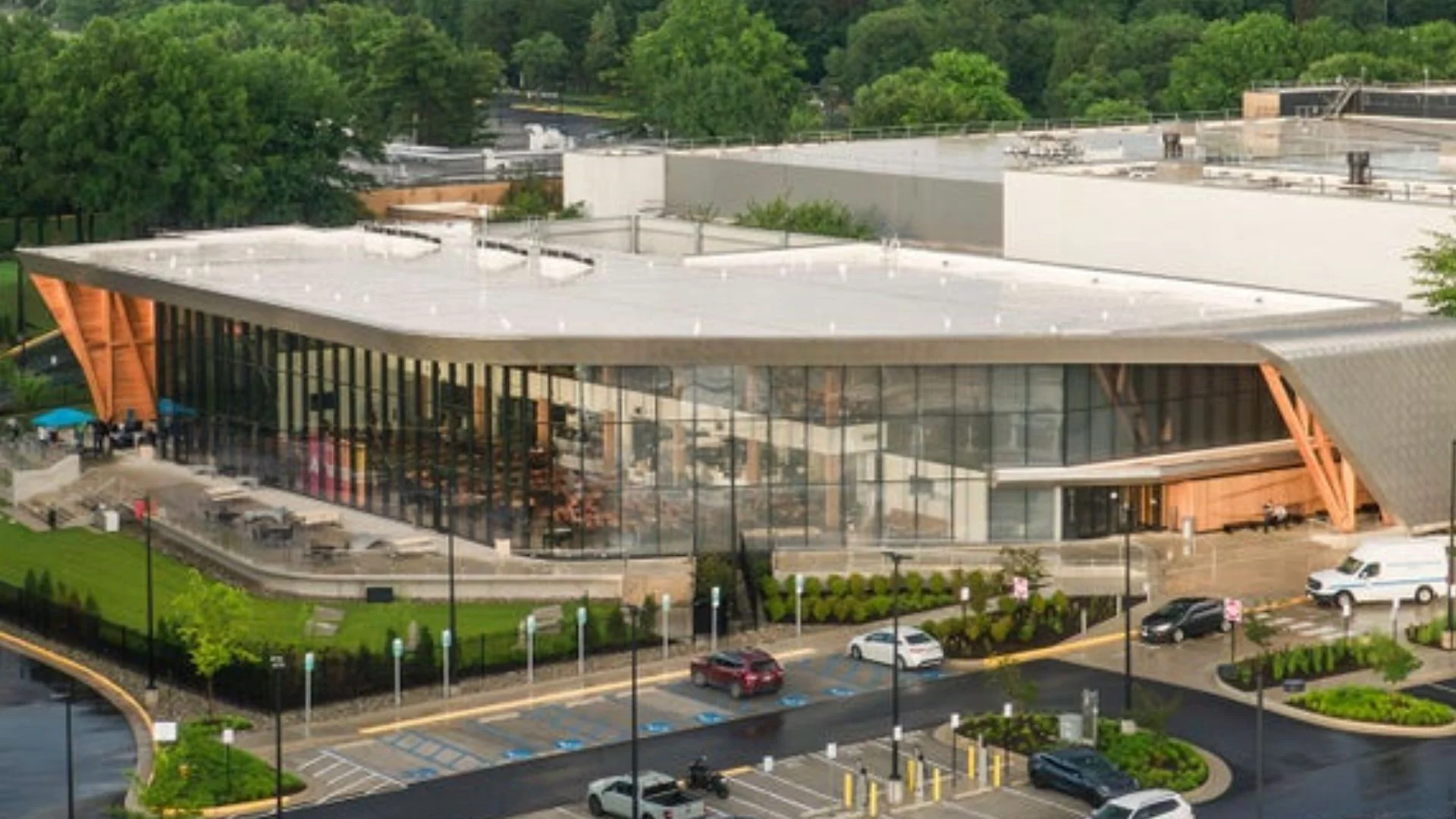 Micron Starts America’s Most Advanced DRAM Production at Virginia Manufacturing Fab
