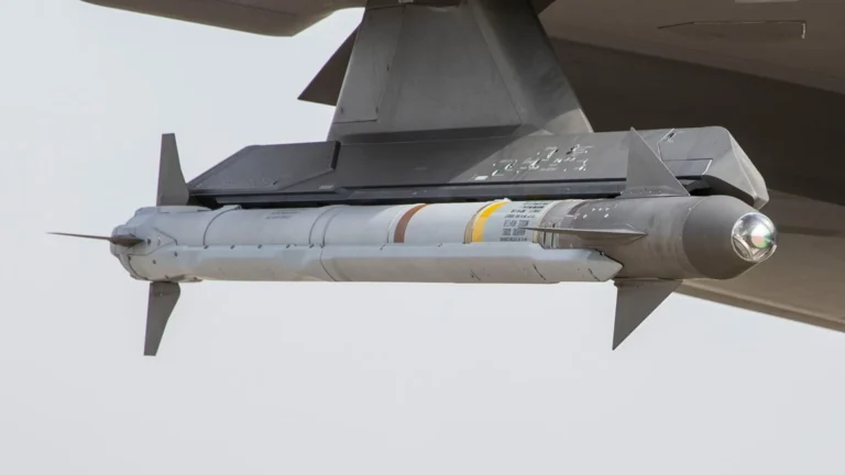 Compact AIM-9X Missile
