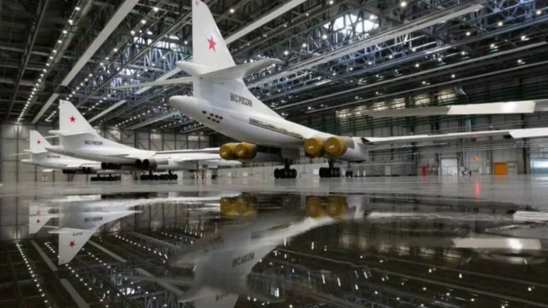 Upgraded Tu-160M Bomber
