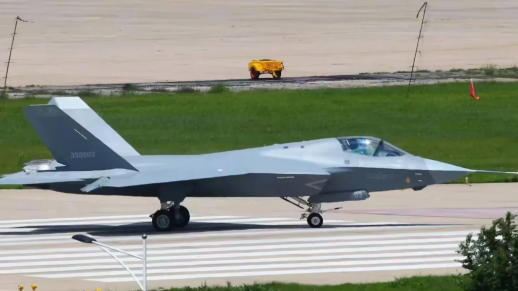 China’s Aircraft Carriers Prepare for J-35 Stealth Fighters as Navy Expands Air Power