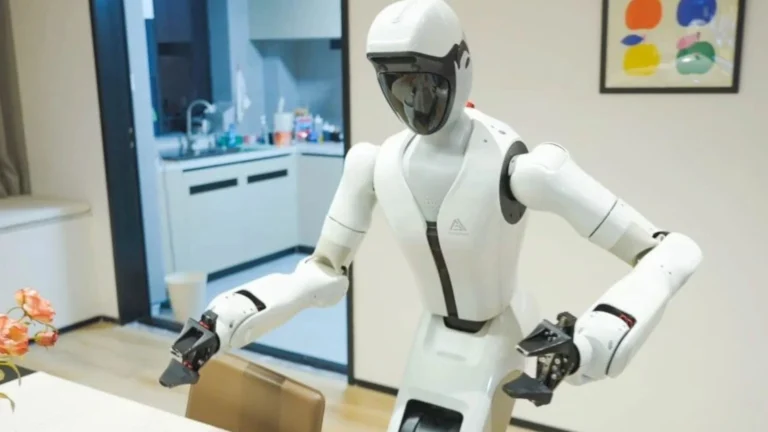 China's SeeLight S1 Humanoid Robot Targets Home Use