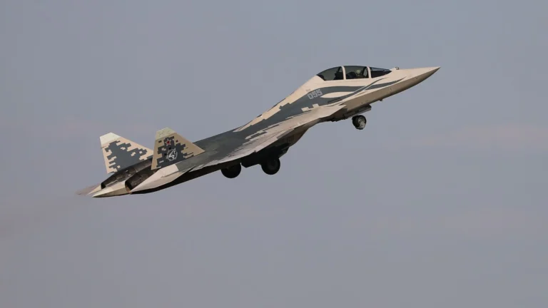Russia Tests Two-Seat Su-57D Stealth Fighter