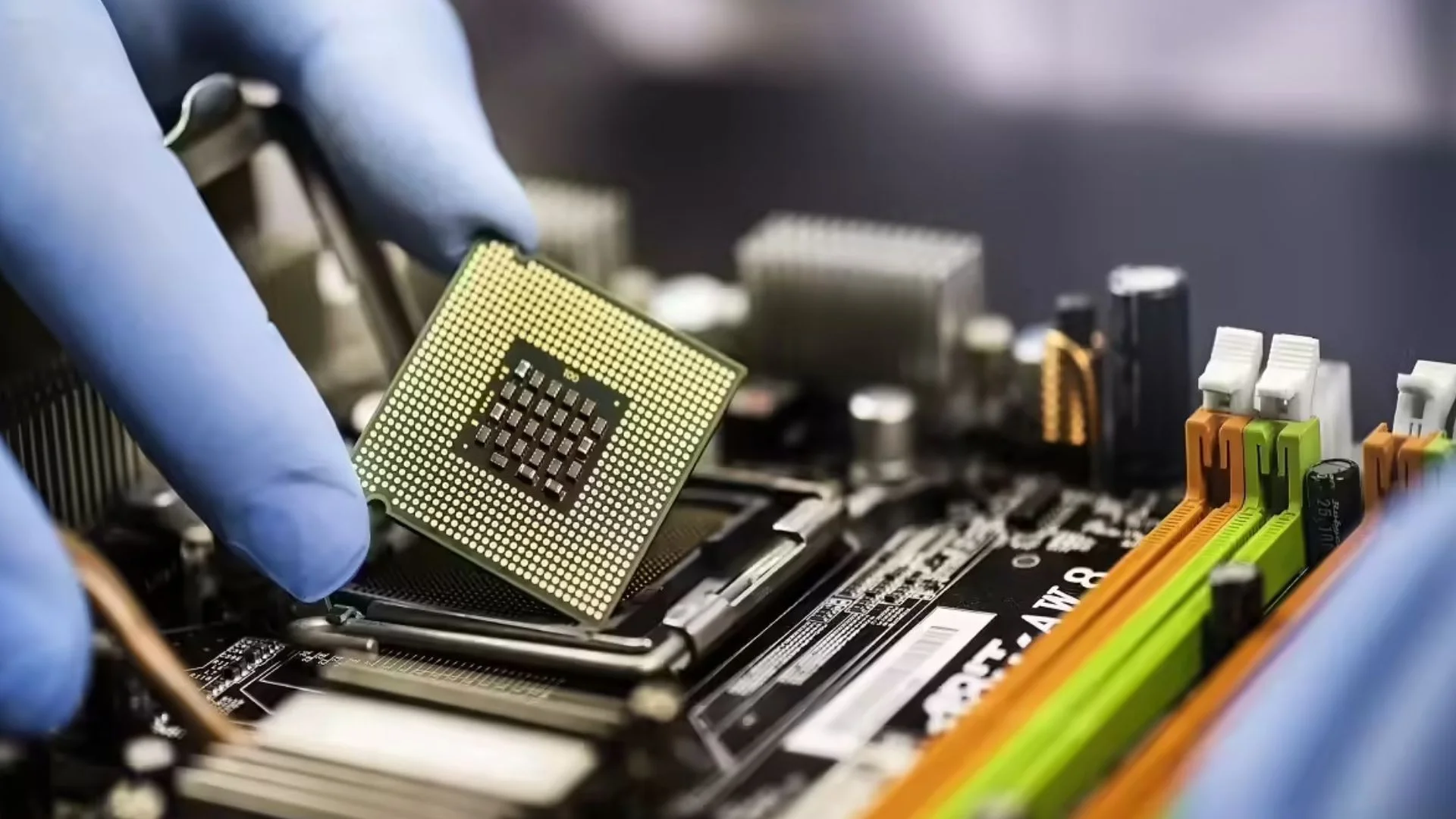 Applied Materials Unveils Chipmaking Systems to Power Next-Generation AI Chips and Memory