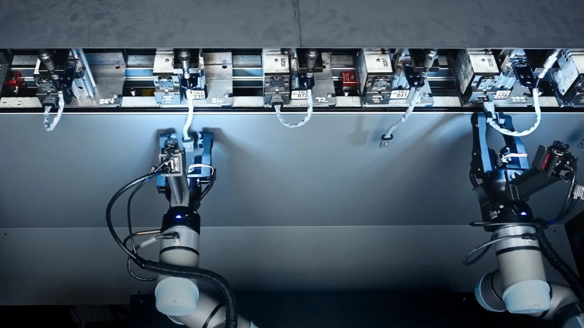 AI Powers Industrial Robots With Physical AI