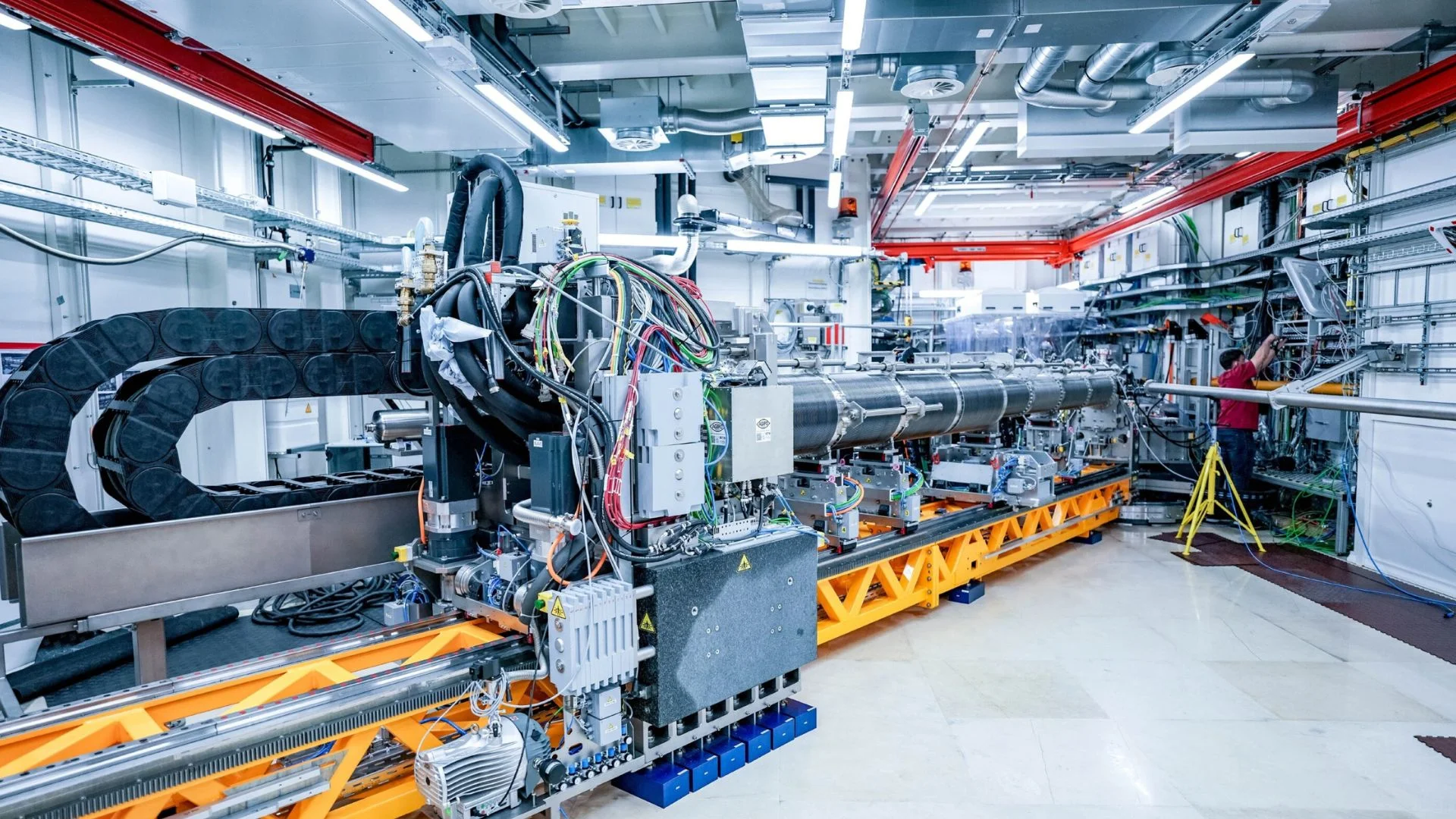 Laser Pulses Reveal Electron Pressure Drives Ultrafast Vibrations in Metals