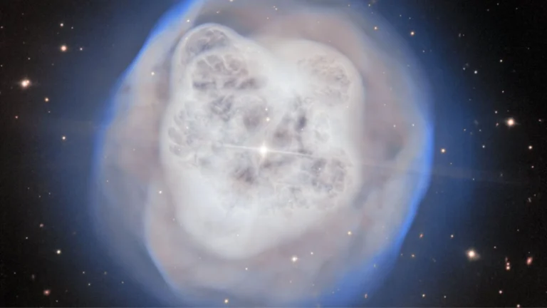 Gemini North Captures Crystal Ball Nebula