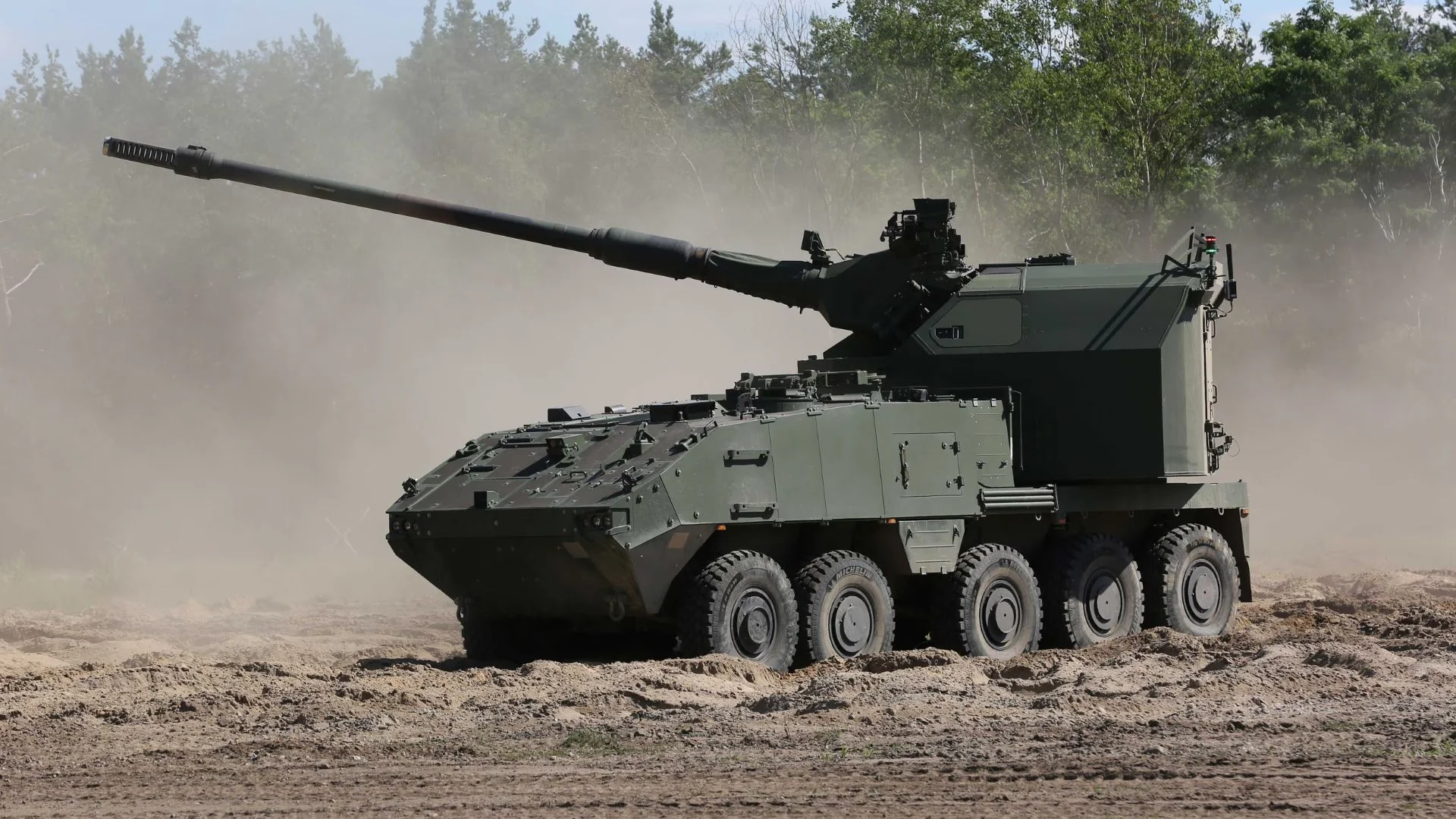 KNDS Loras Howitzer Extends Artillery Range