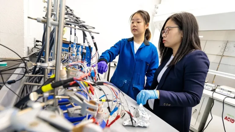 Scientists Use Water and Electricity to Clean Up Rare Earth Element Separation