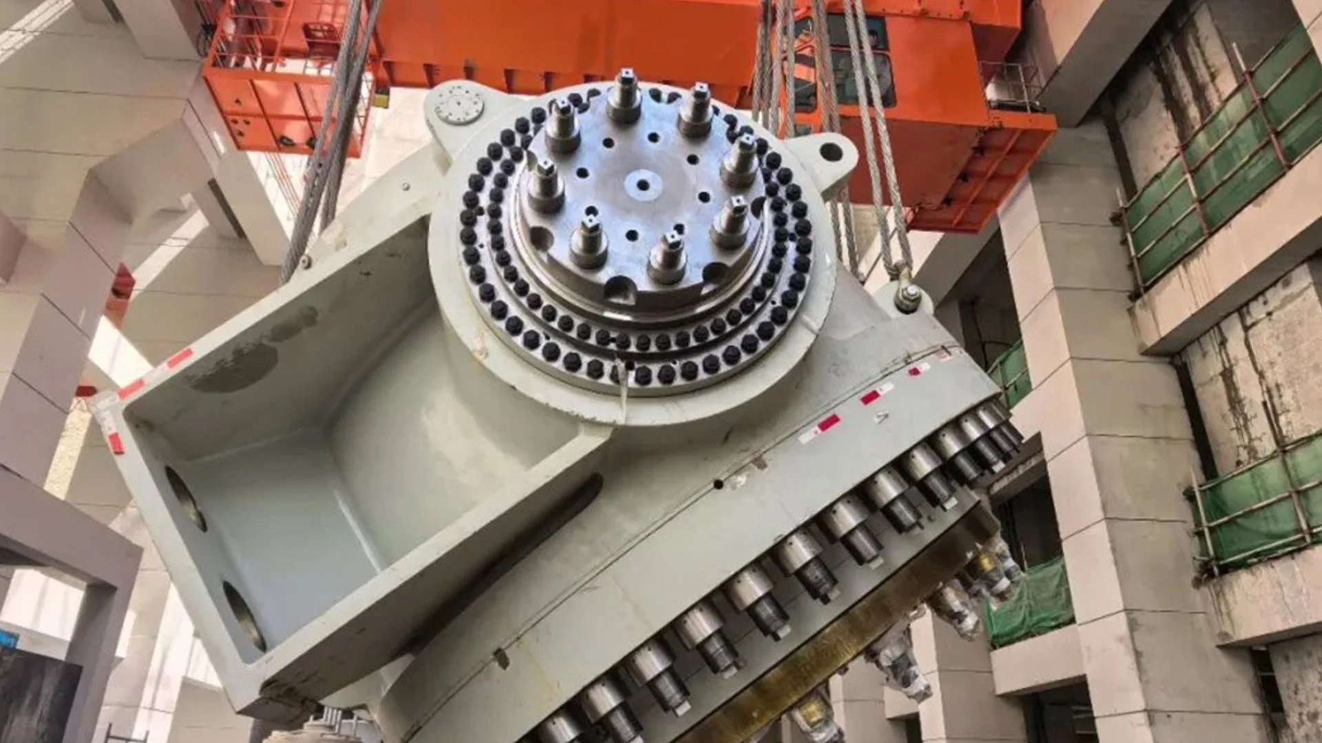 Datang's giant inlet valve passes the pressure test