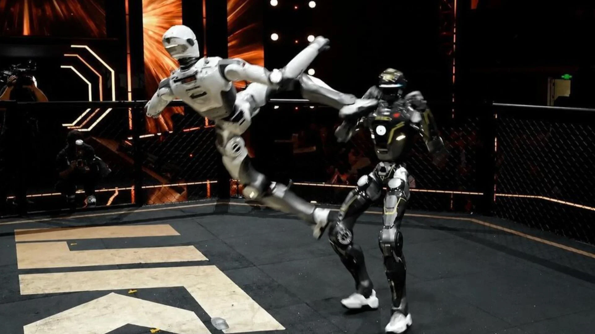 World’s First Humanoid Robot Fighting Tournament Shows AI Combat Skills in Shenzhen