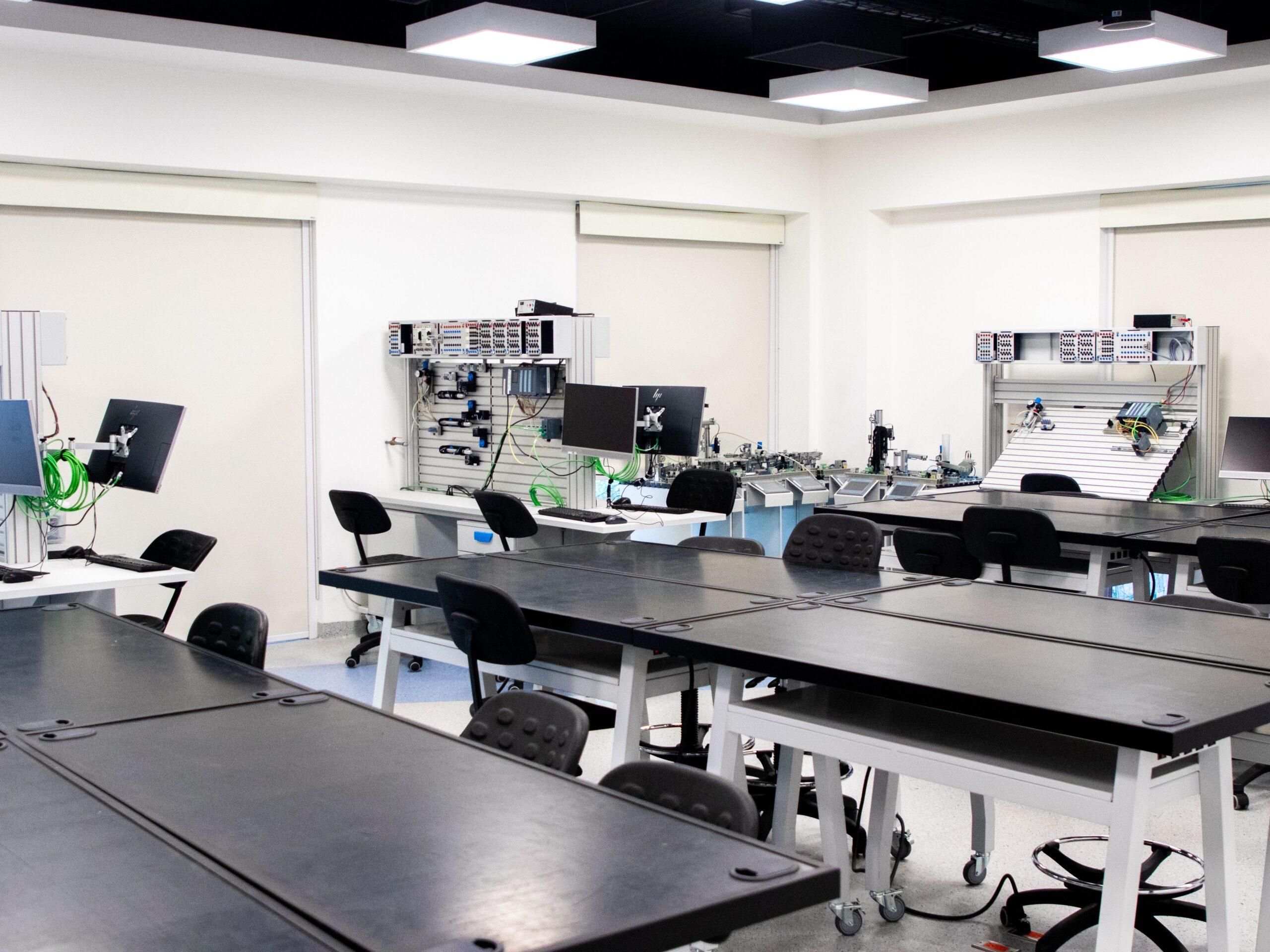 Micron trainees practice semiconductor manufacturing skills at the company's new Boise training center.