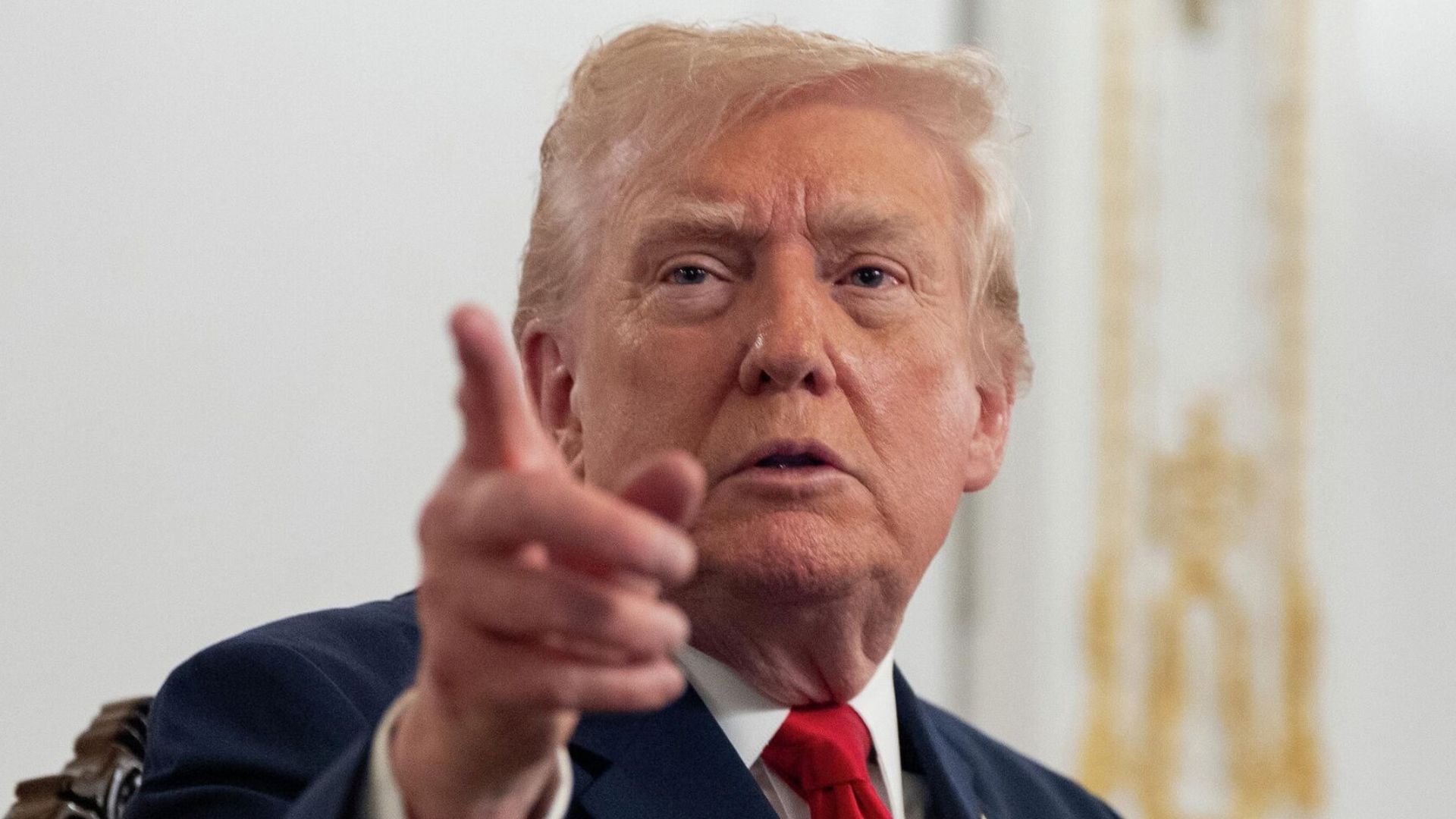 Five men arrested near RAF Fairford, Trump