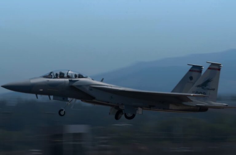 Oregon's F-15EX Eagle II drops
