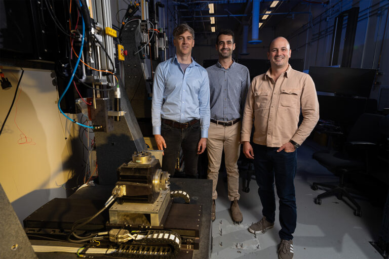 AI system lets 3D printers